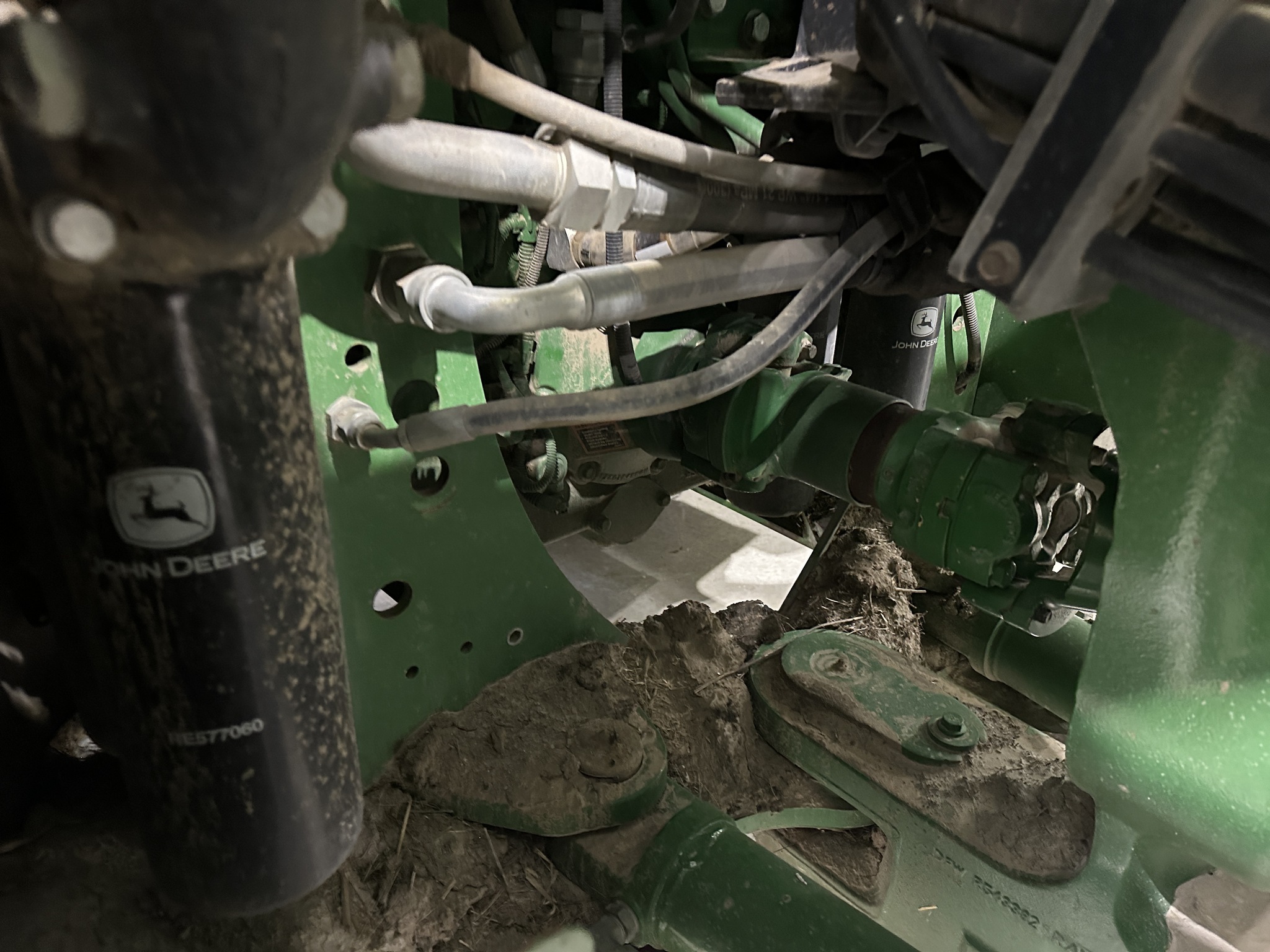 2015 John Deere 9420R Image 6