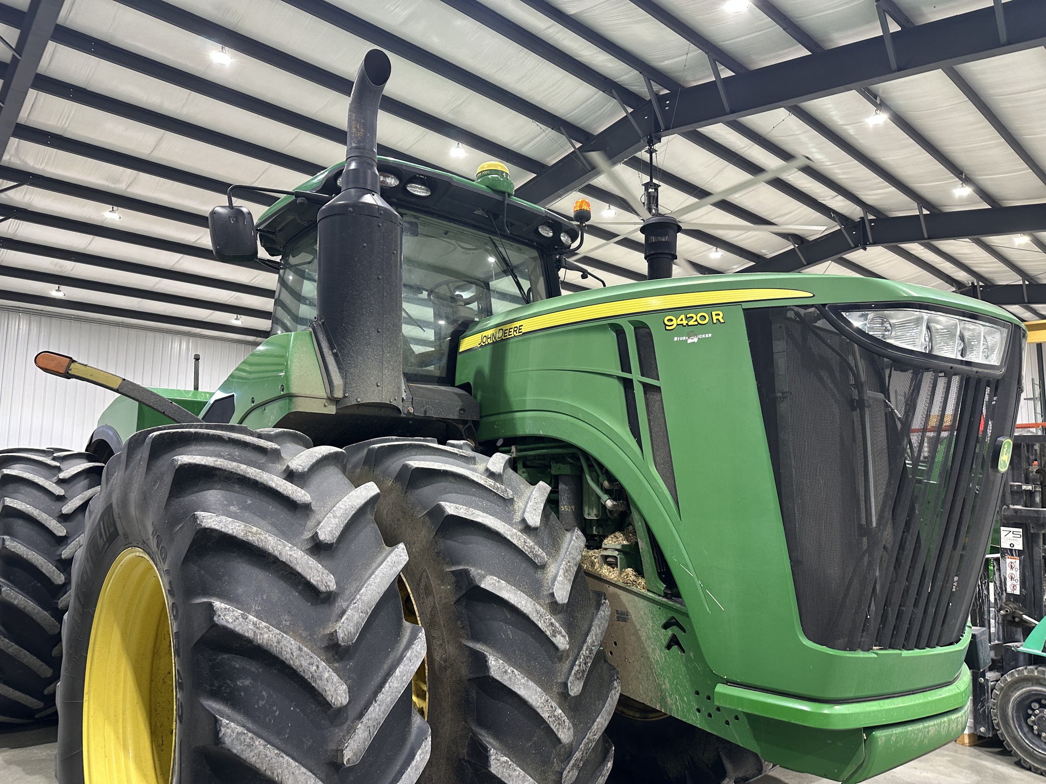 2015 John Deere 9420R Image 14