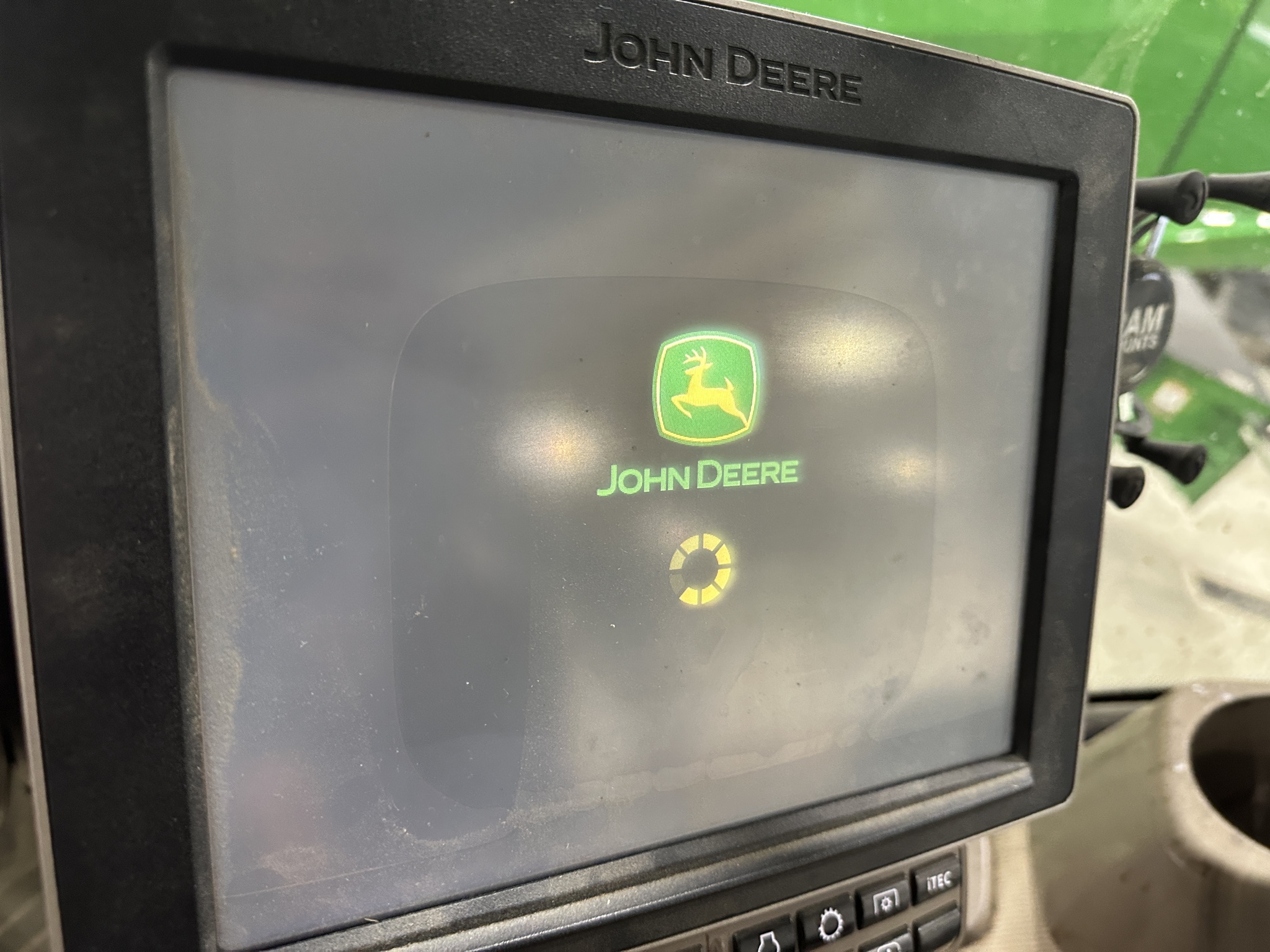2015 John Deere 9420R Image 18