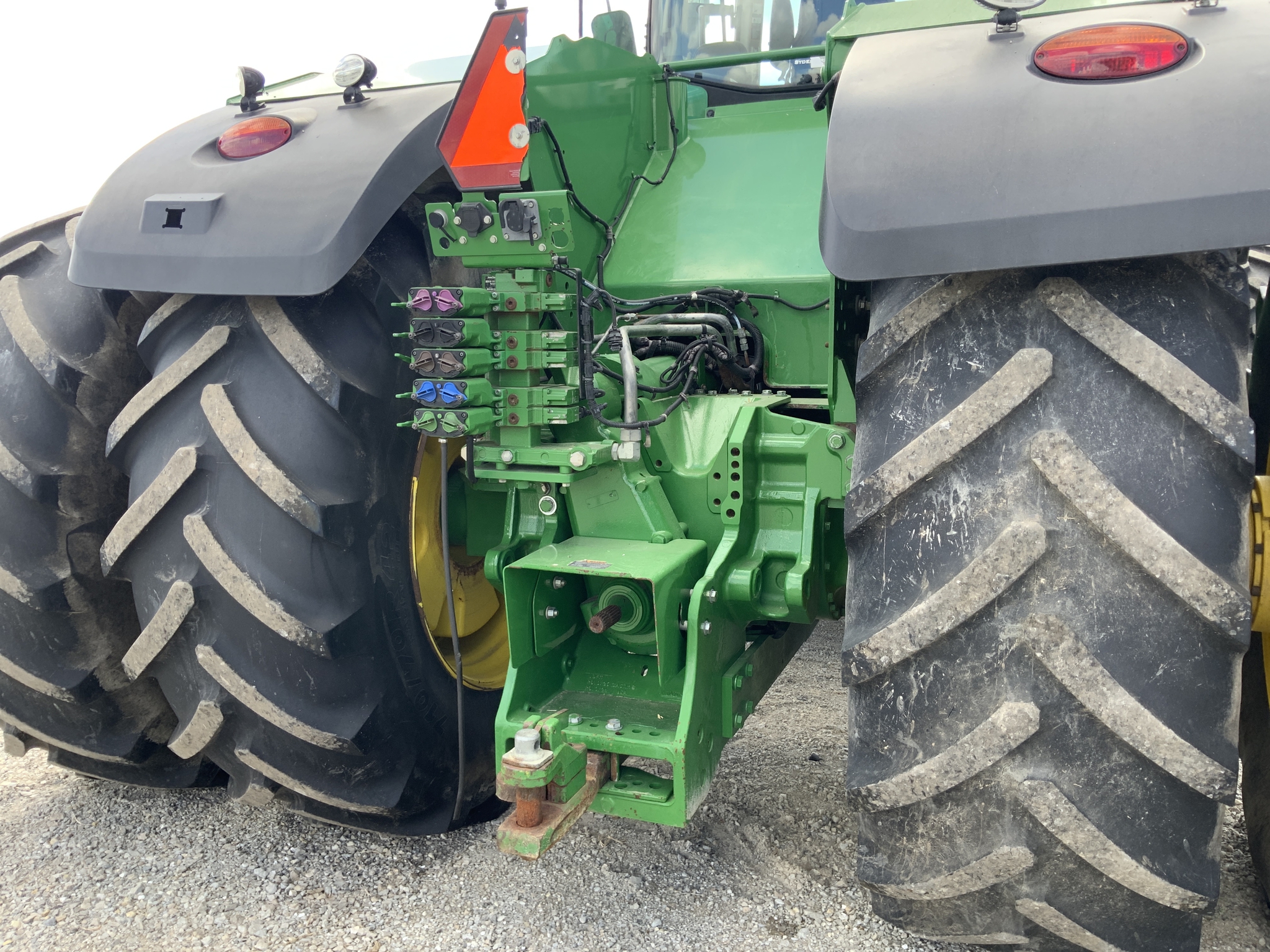 2015 John Deere 9420R Image 8