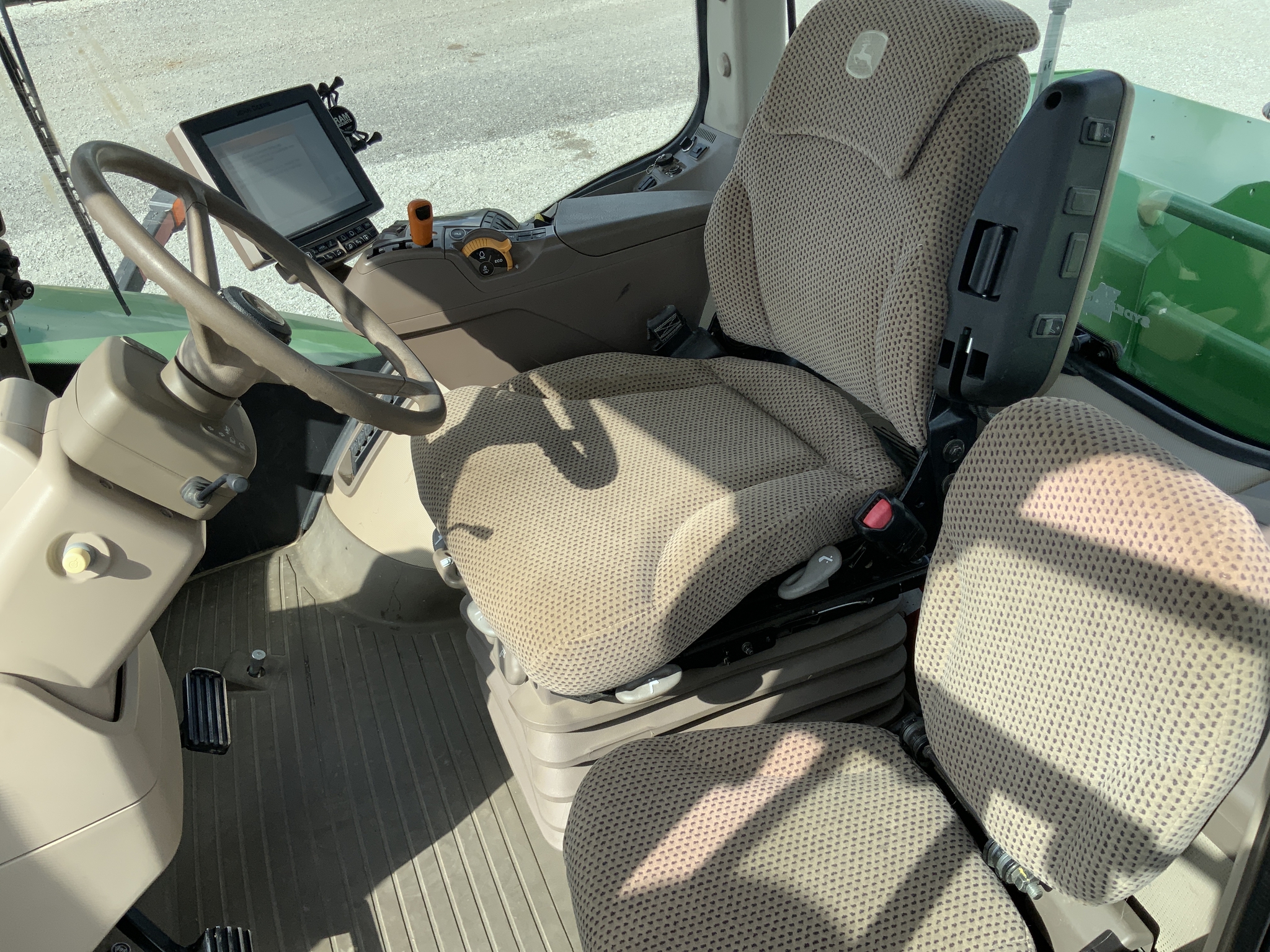 2015 John Deere 9420R Image 9