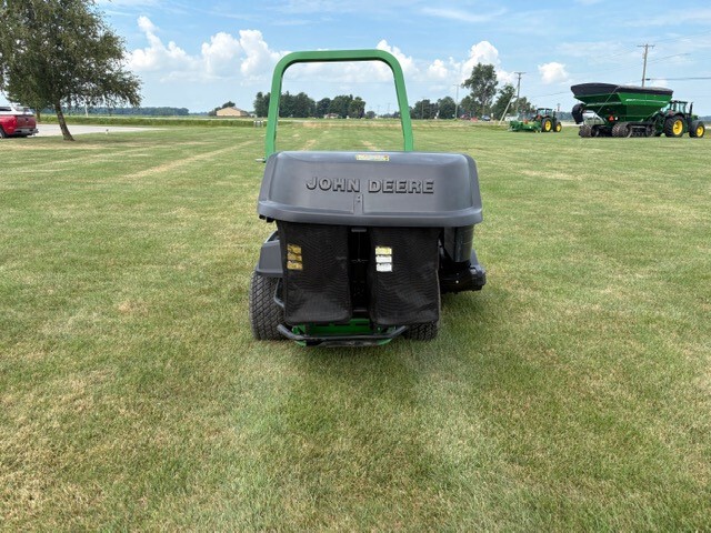 2023 John Deere Z515E Image 4