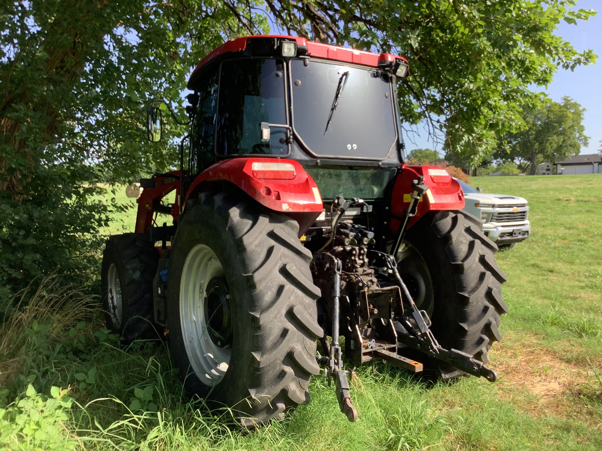 2021 Case IH Farmall 100C Image 8