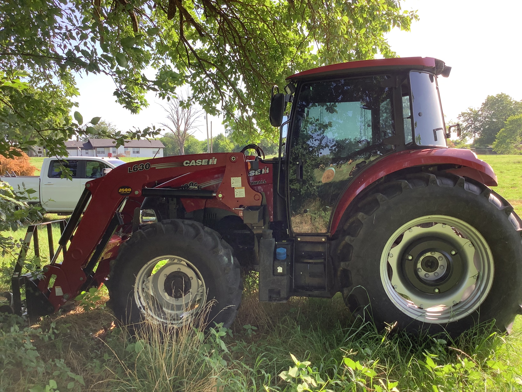 2021 Case IH Farmall 100C Image 1