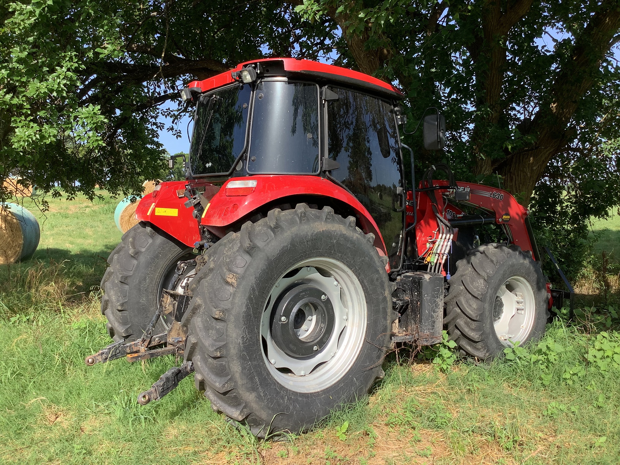 2021 Case IH Farmall 100C Image 6
