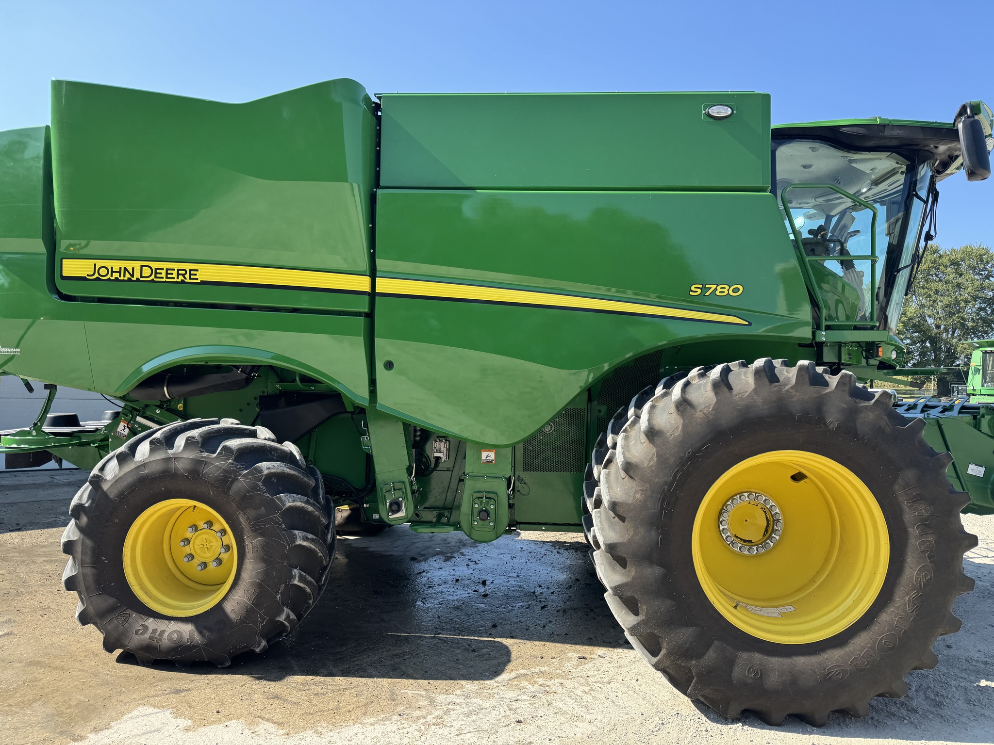 2023 John Deere S780 Image 4