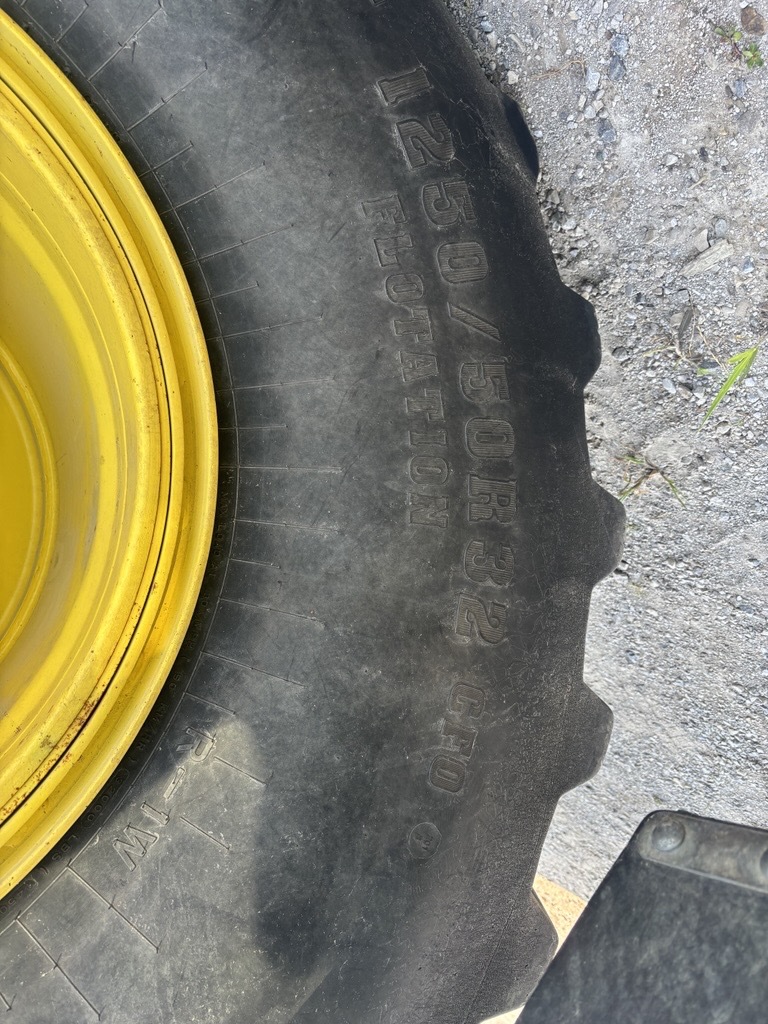 2015 John Deere S680 Image 8