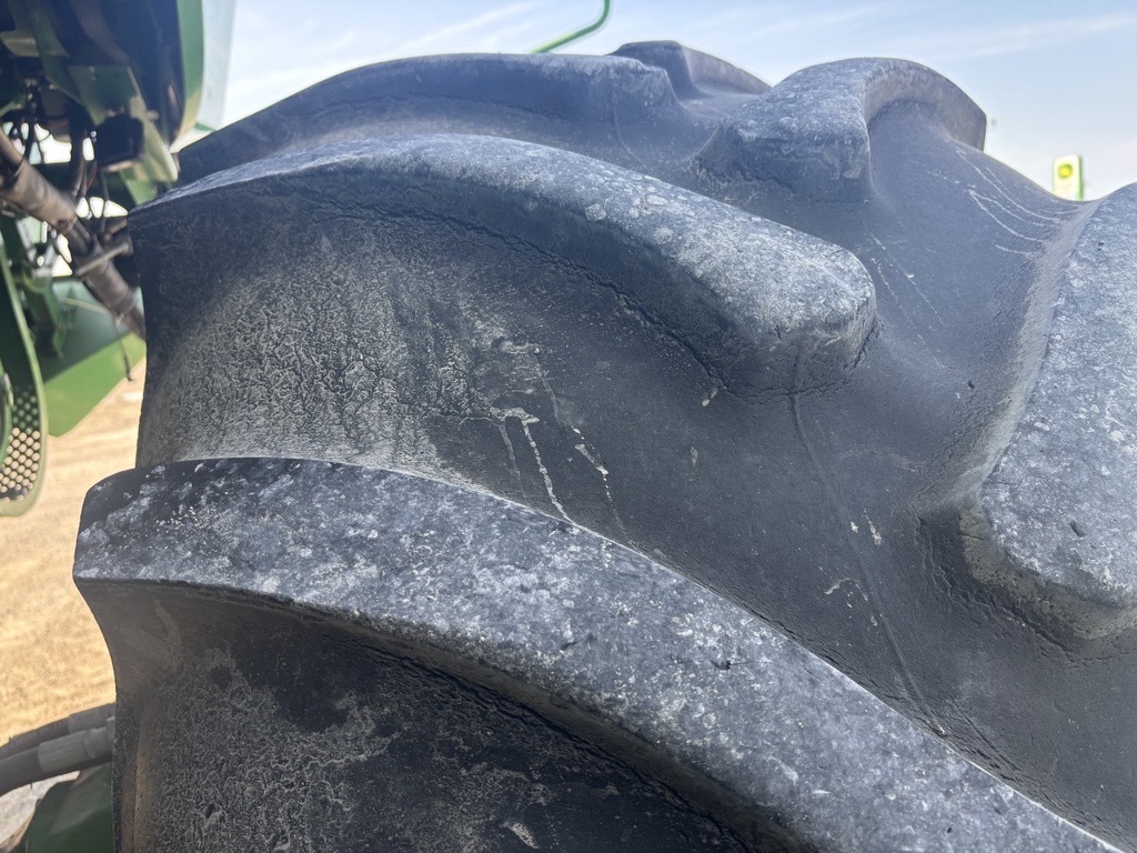 2015 John Deere S680 Image 9