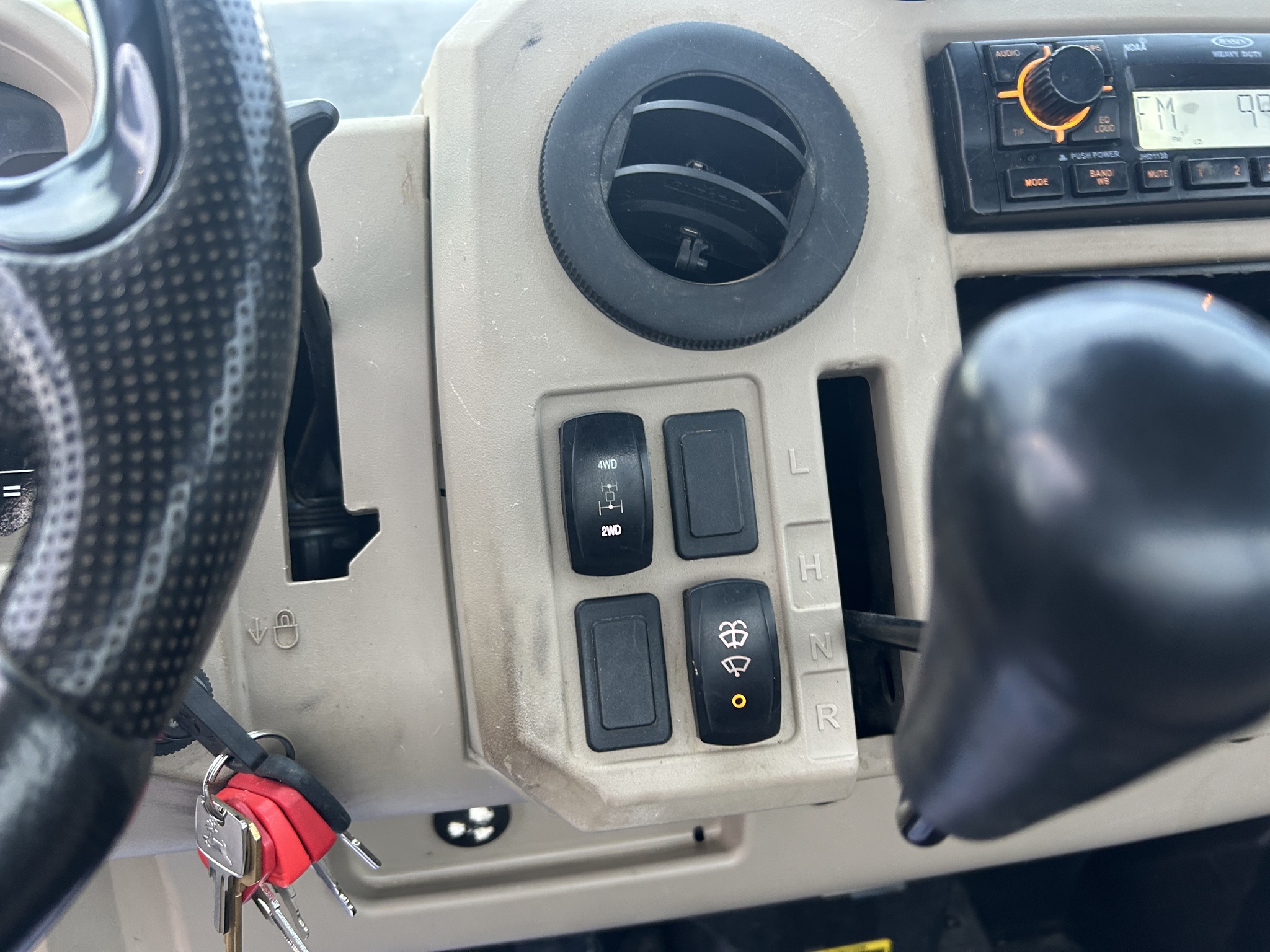  2018 John Deere XUV 865R at Heritage Tractor in Anderson, MO