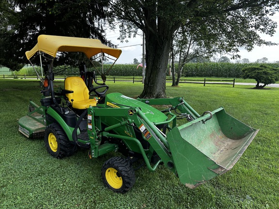 Photo of 2014 John Deere 1025R