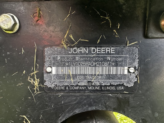 Photo of 2014 John Deere 1025R