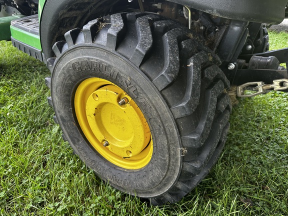 Photo of 2014 John Deere 1025R