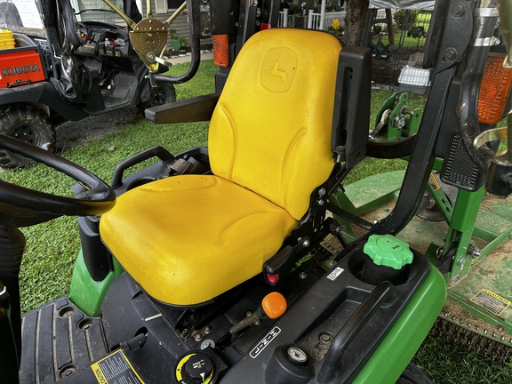 Photo of 2014 John Deere 1025R