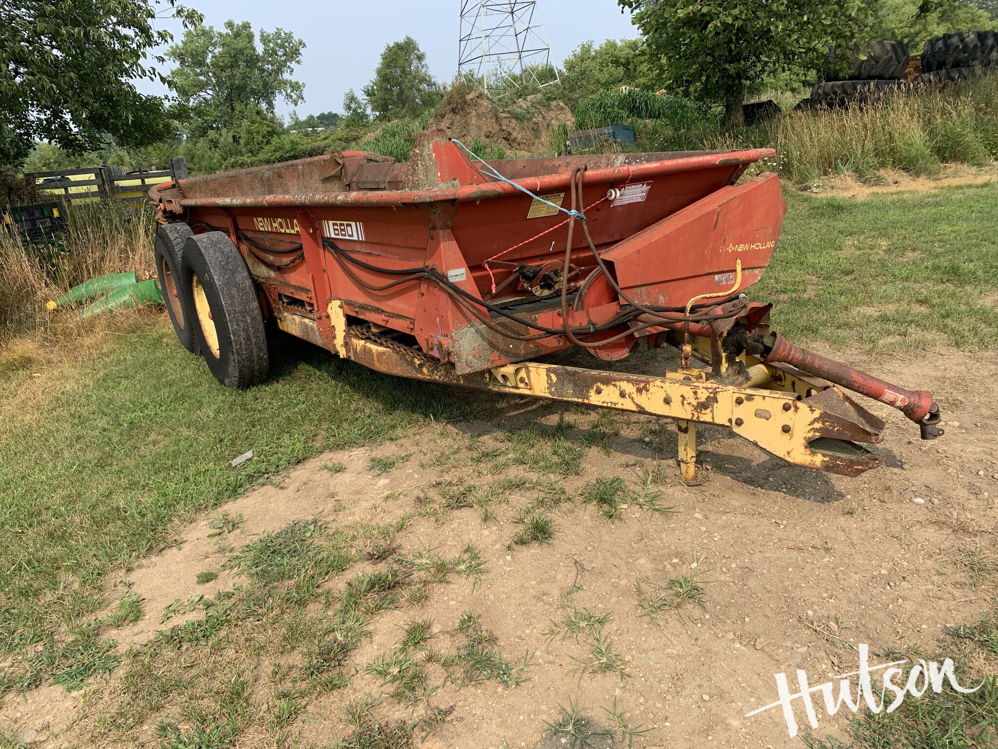 New Holland 680
