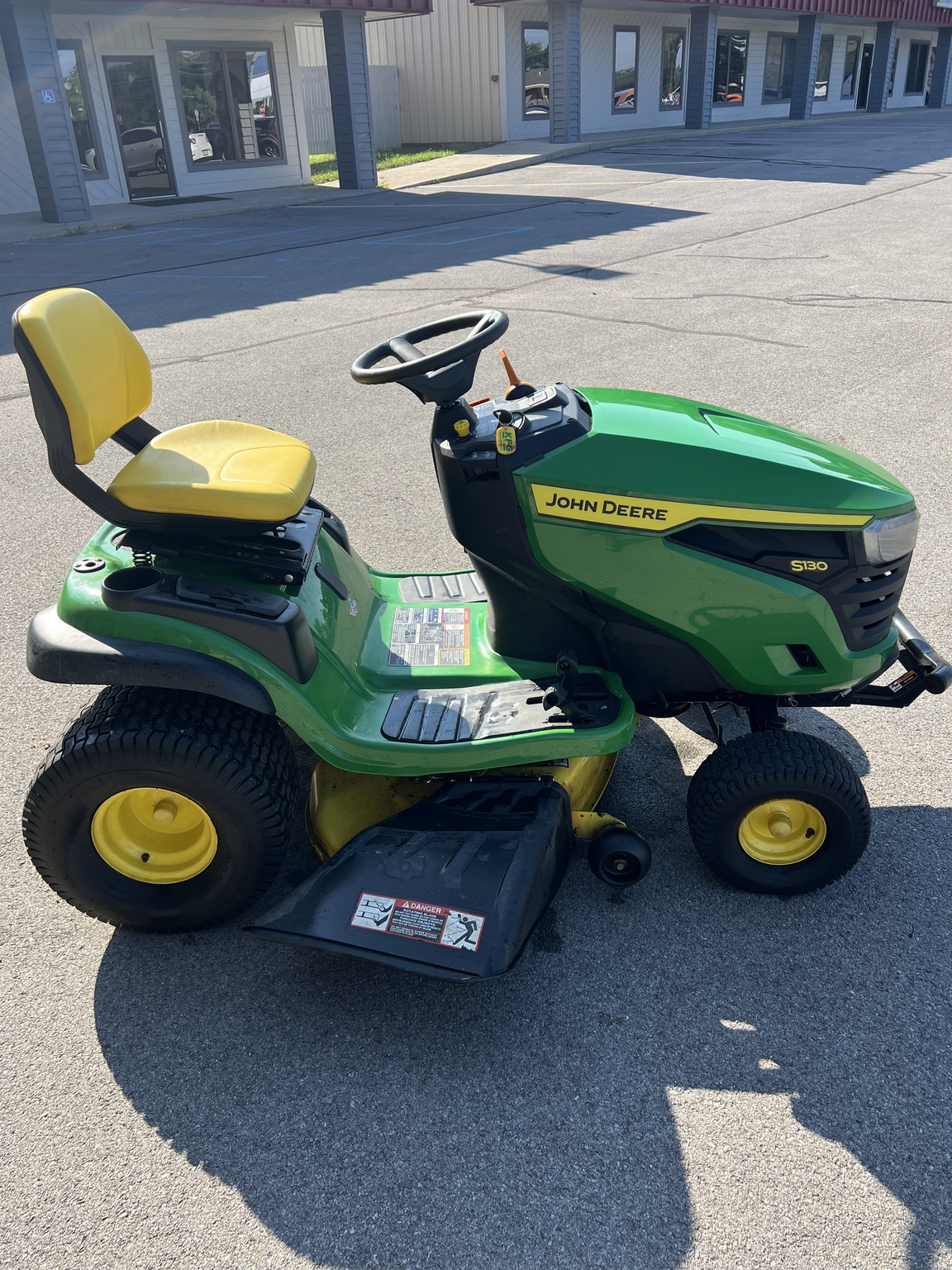 2021 John Deere S130 Image 4
