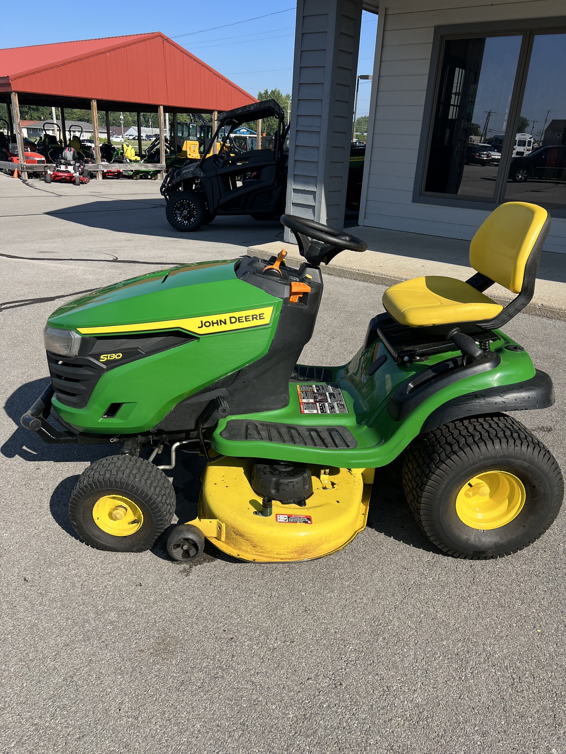 2021 John Deere S130 Image 8