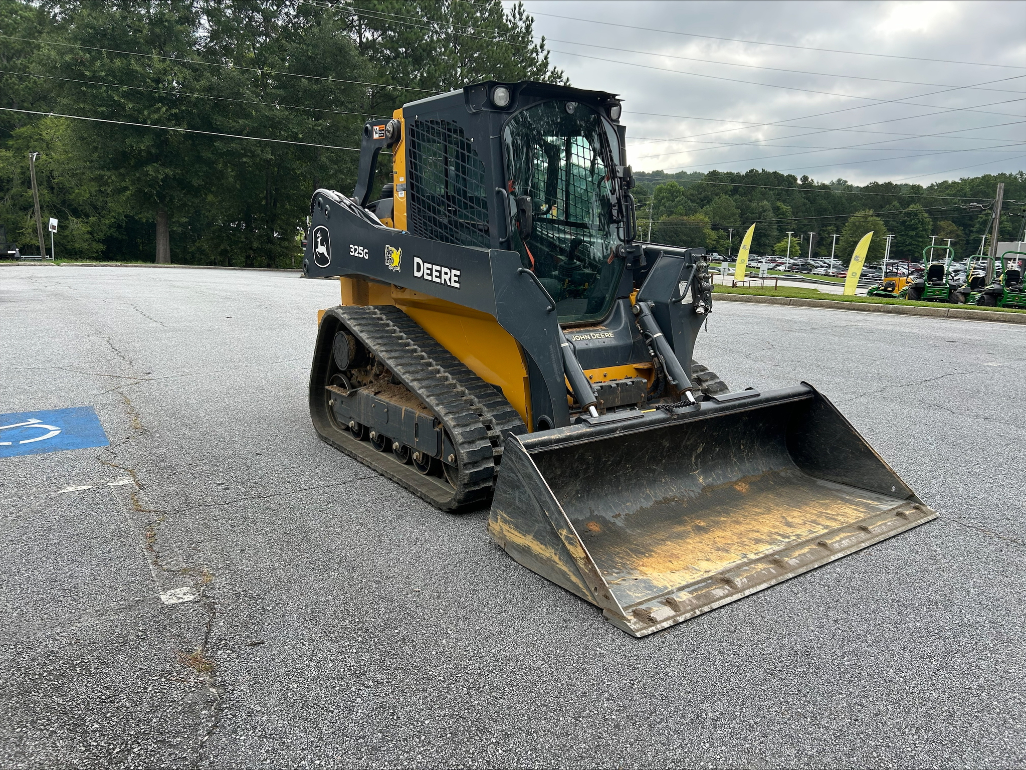 2023 John Deere 325G Image 1