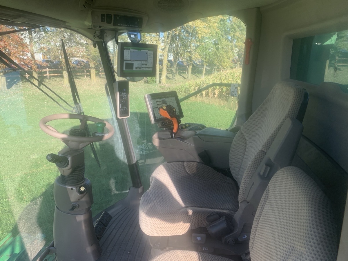 2022 John Deere S780 Image 9