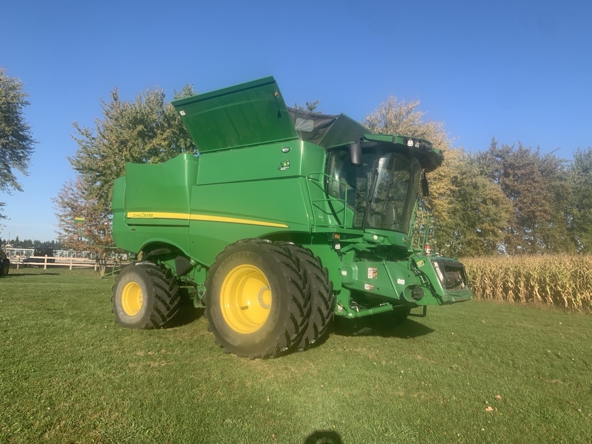 2022 John Deere S780 Image 4