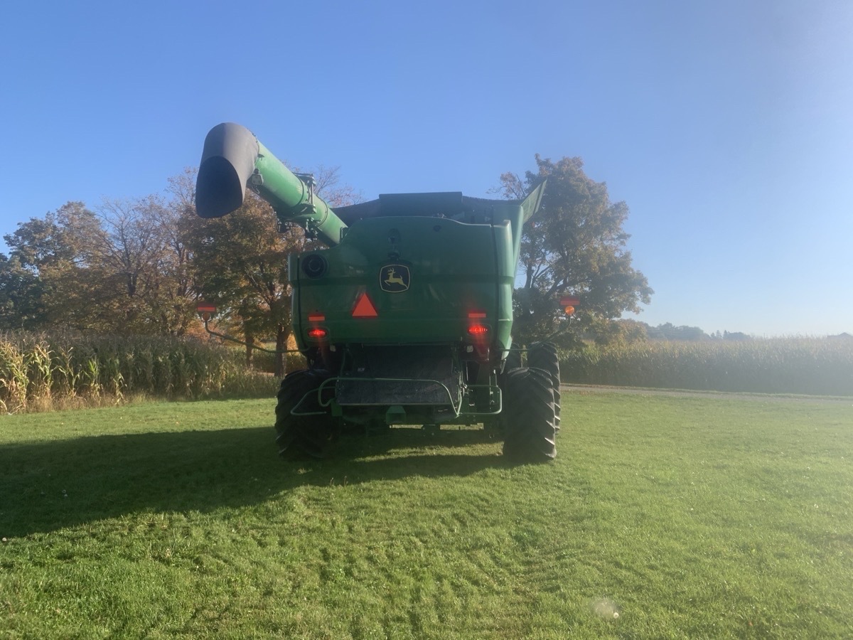 2022 John Deere S780 Image 8