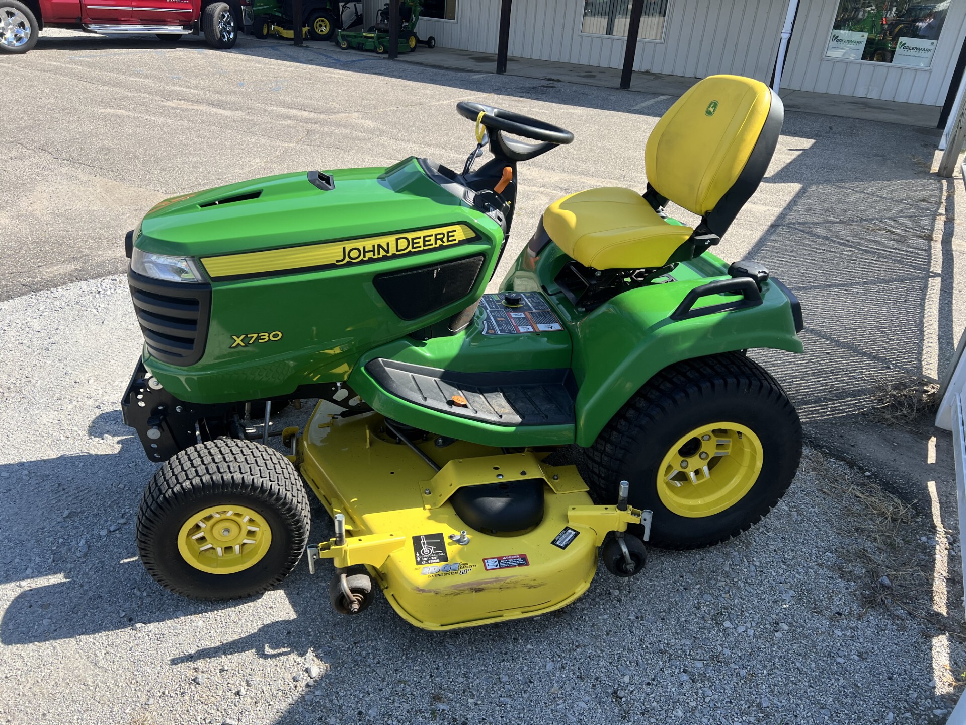 2019 John Deere X730 Image 1