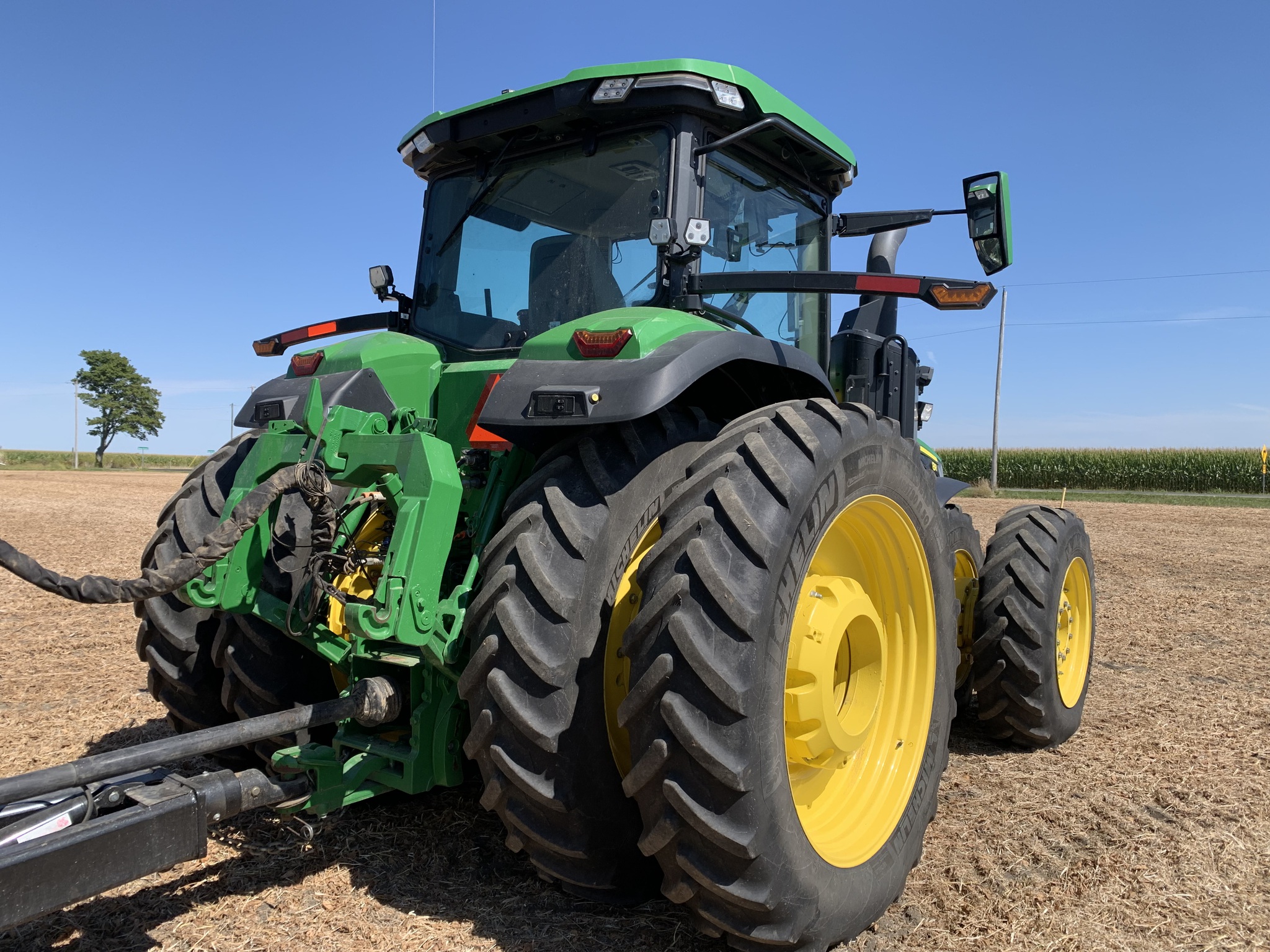 2021 John Deere 8R 370 Image 3