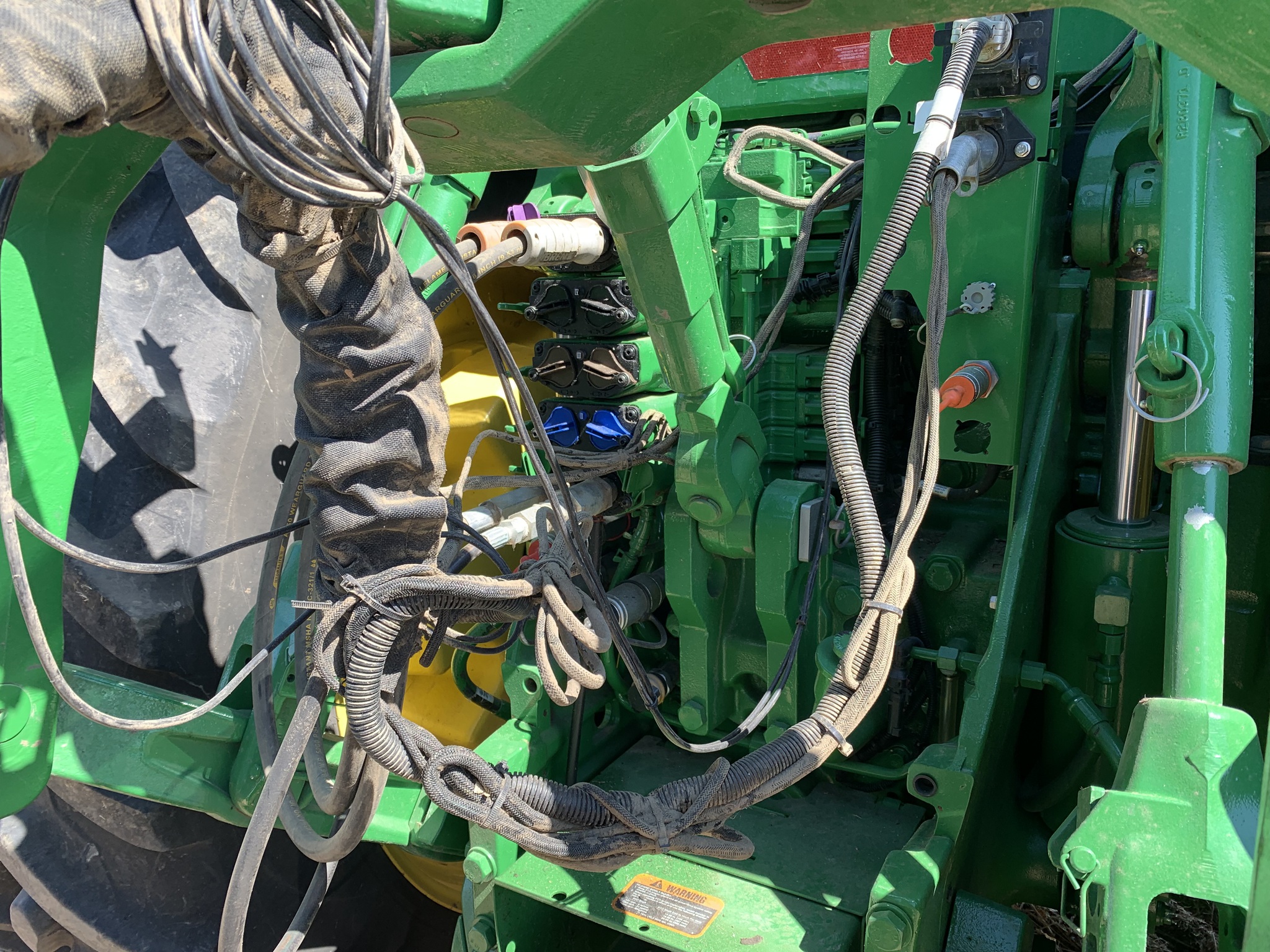 2021 John Deere 8R 370 Image 9