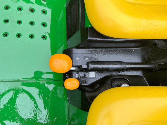 2015 John-Deere TS 4X2