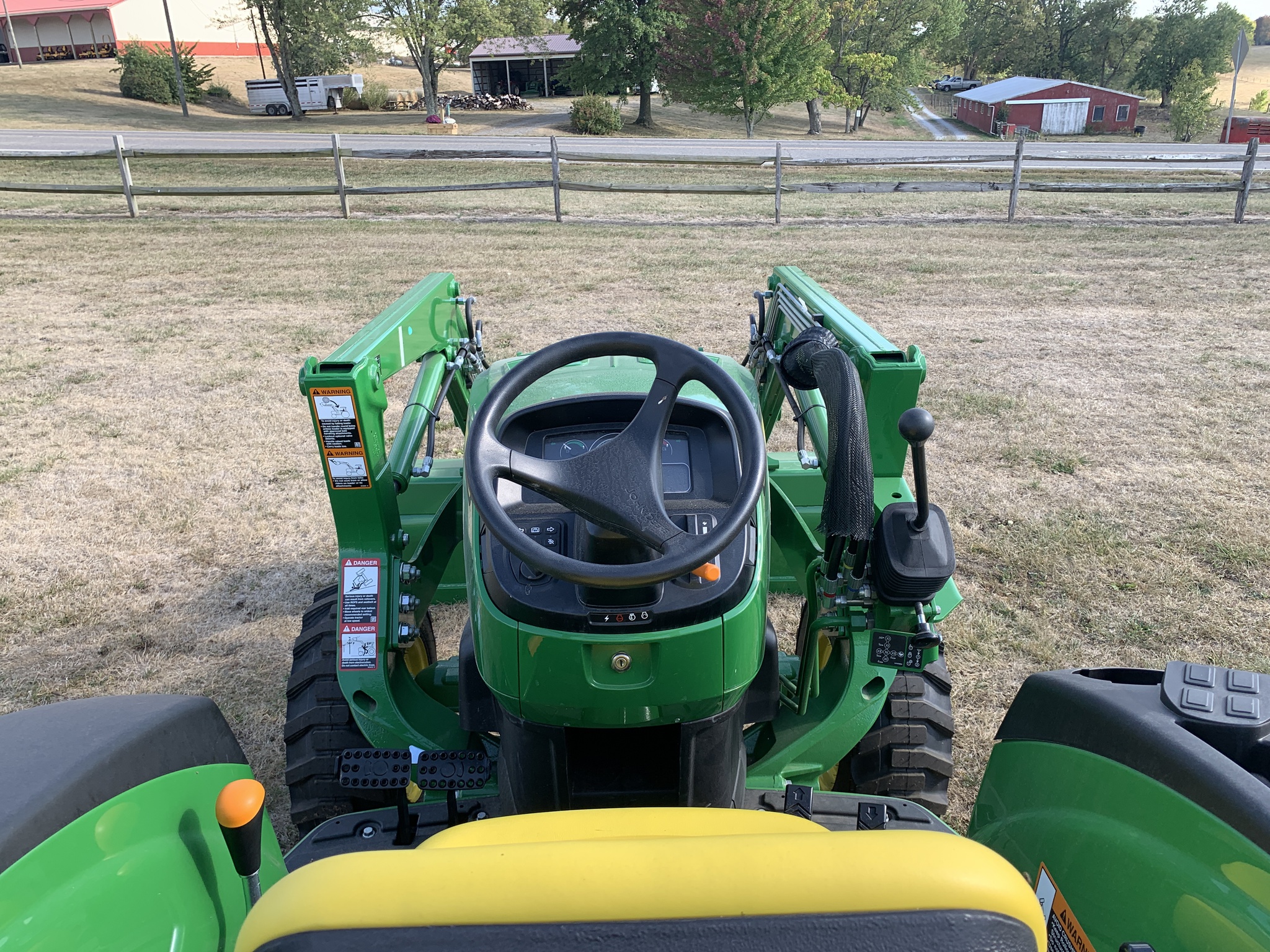 2025 John Deere 4044M Image 4