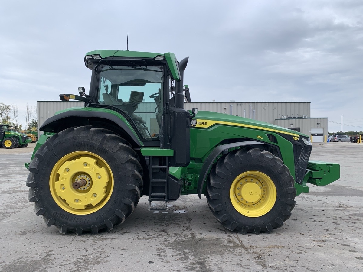 2023 John Deere 8R 310 Image 3