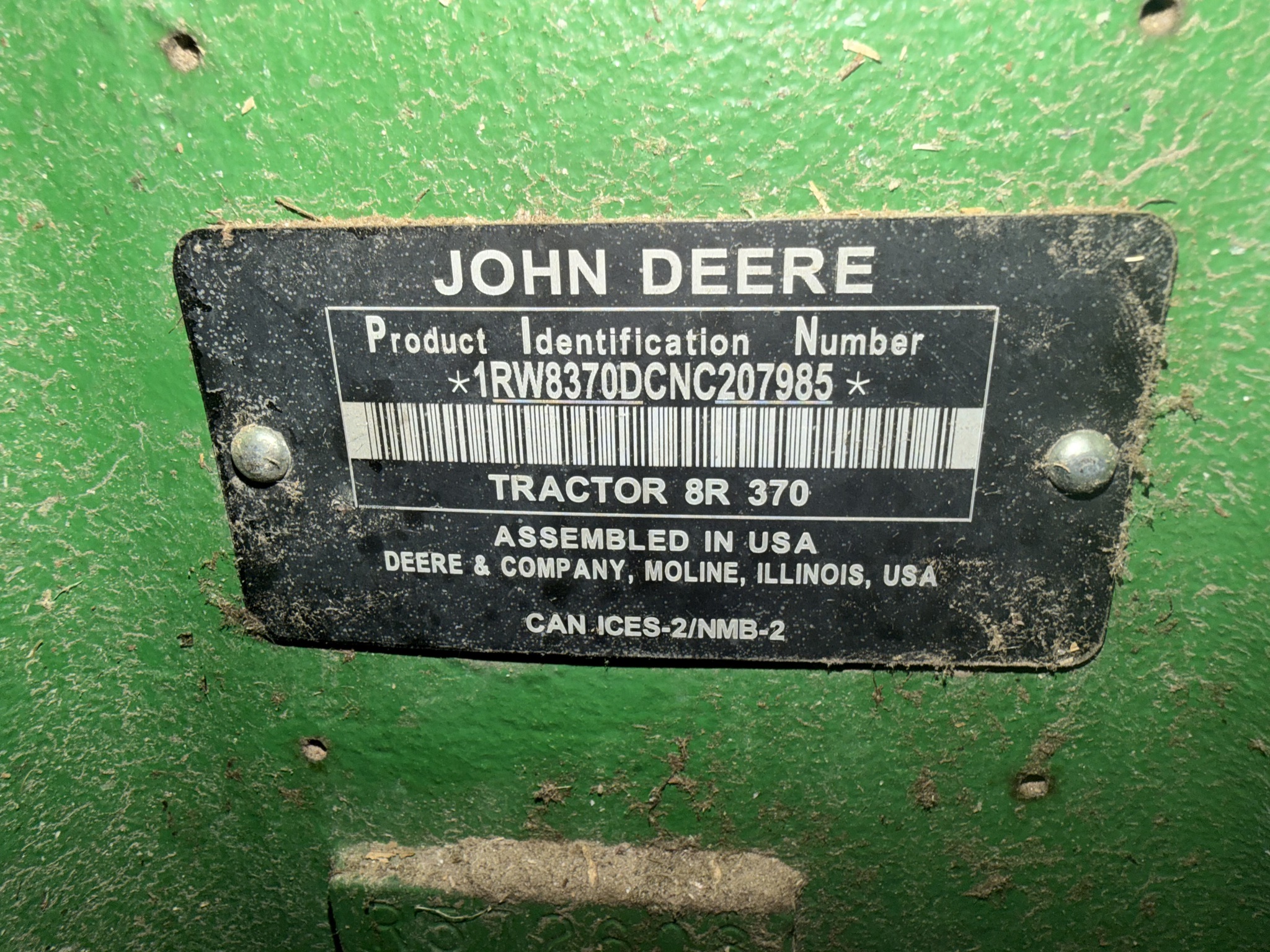  2022 John Deere 8R 370 at Heritage Tractor in Monmouth, IL