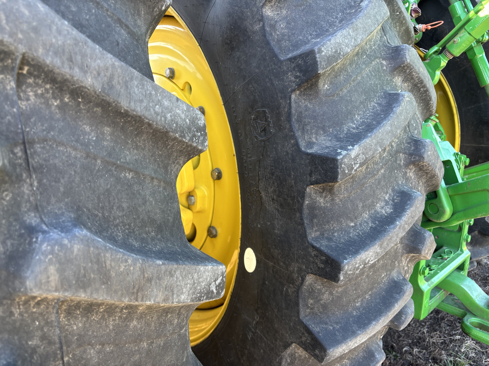  2022 John Deere 8R 370 at Heritage Tractor in Monmouth, IL