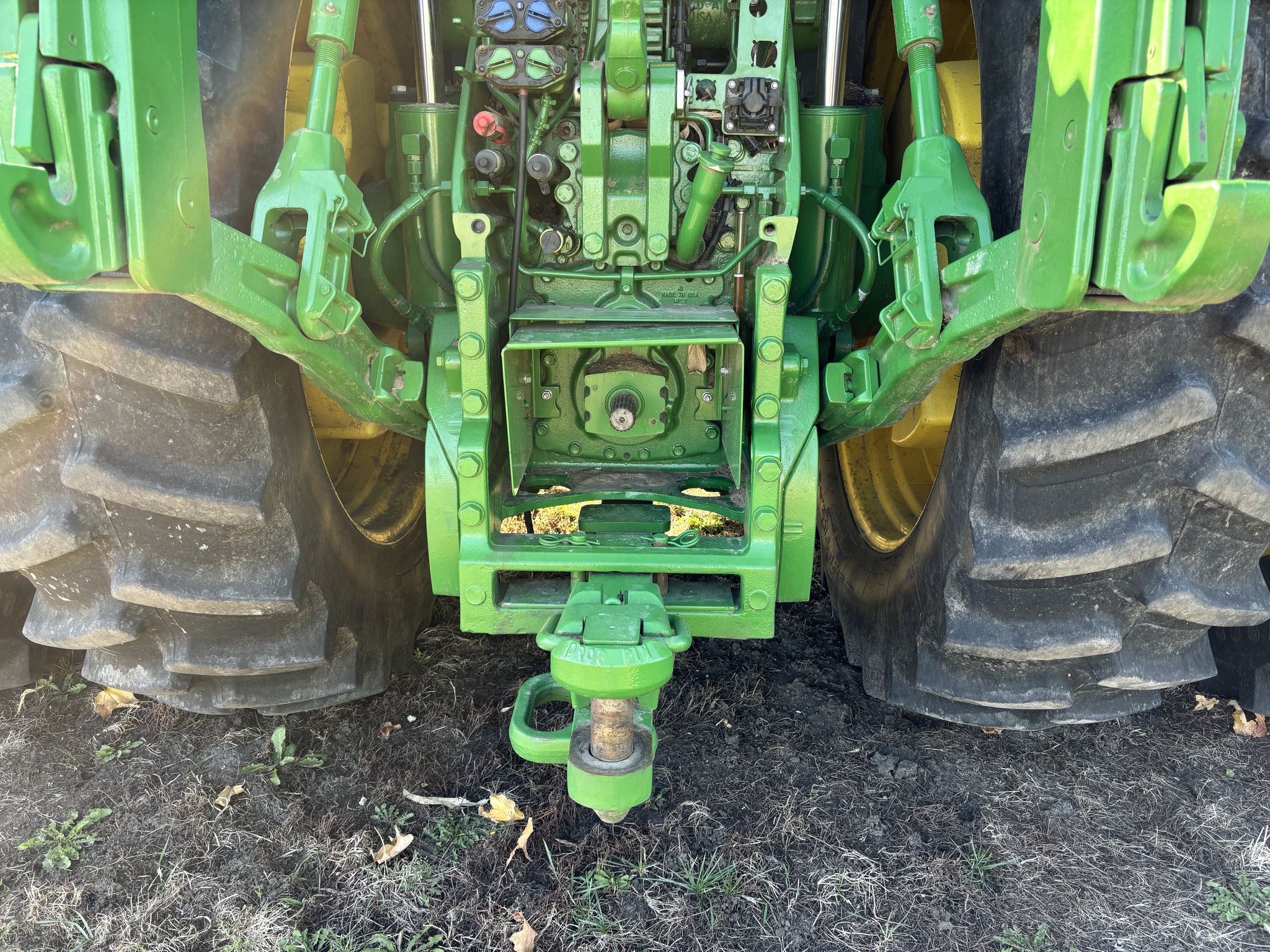  2022 John Deere 8R 370 at Heritage Tractor in Monmouth, IL