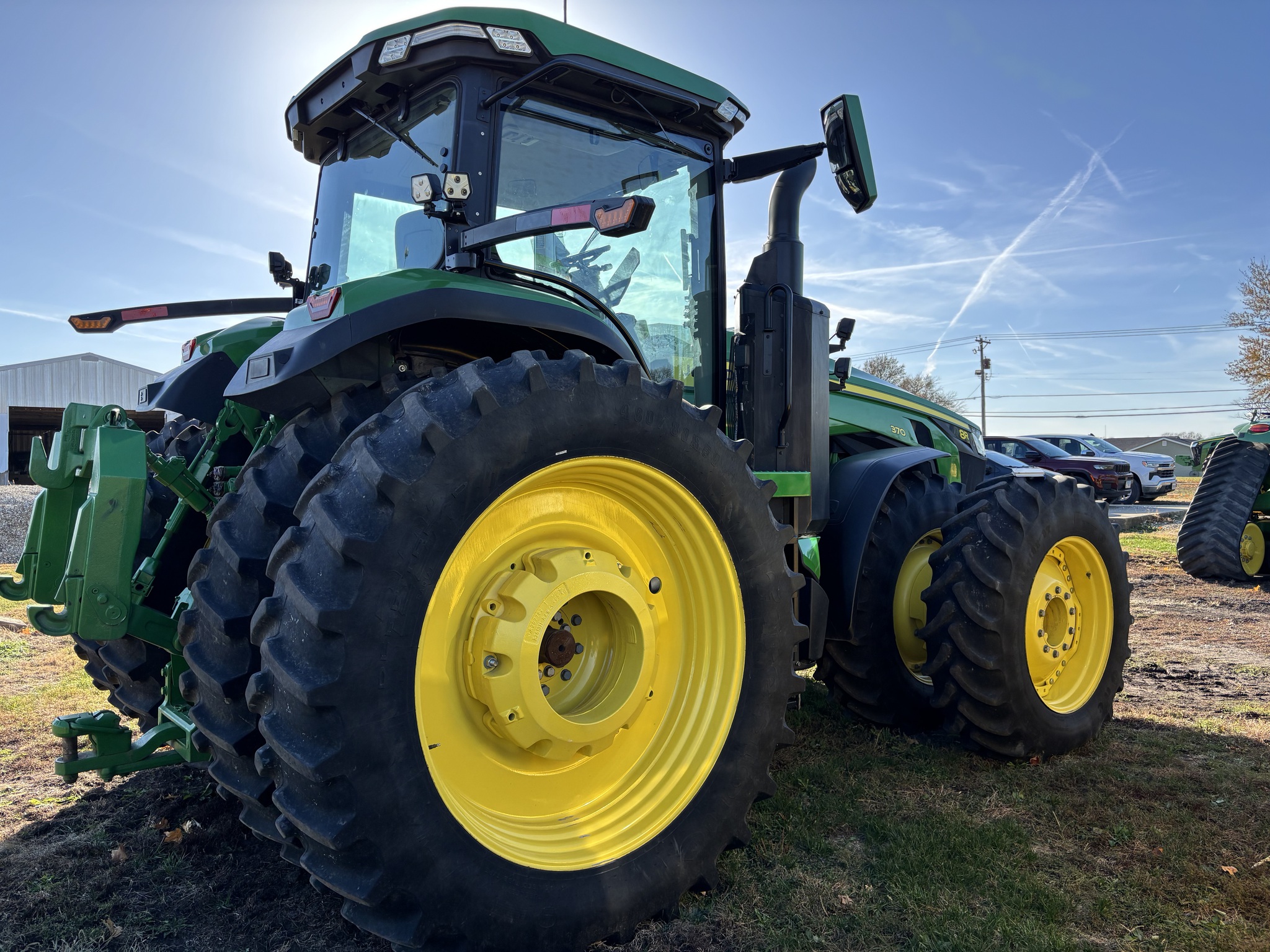  2022 John Deere 8R 370 at Heritage Tractor in Monmouth, IL