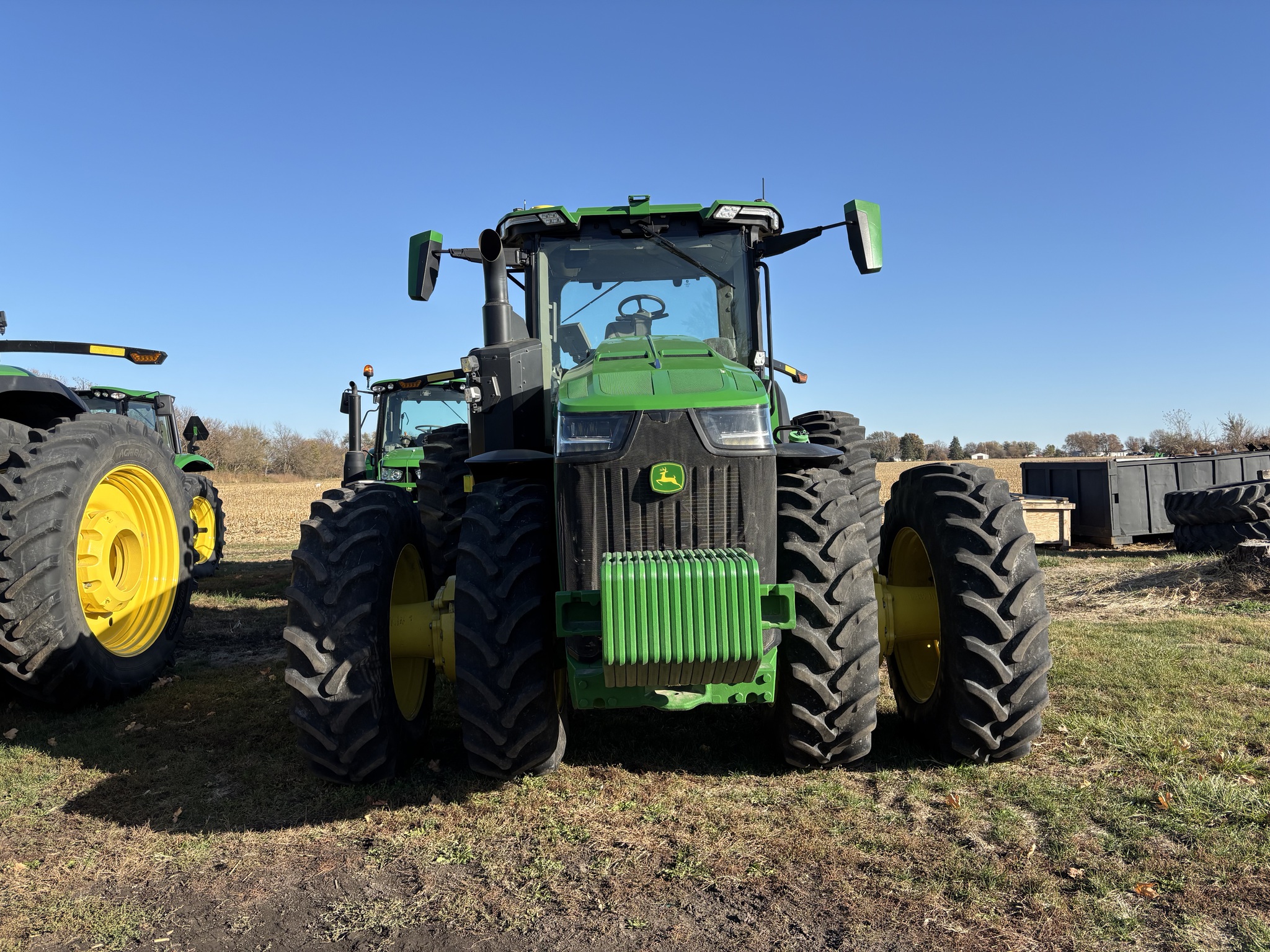  2022 John Deere 8R 370 at Heritage Tractor in Monmouth, IL