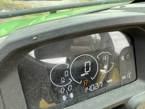 2022 John Deere XUV 835M