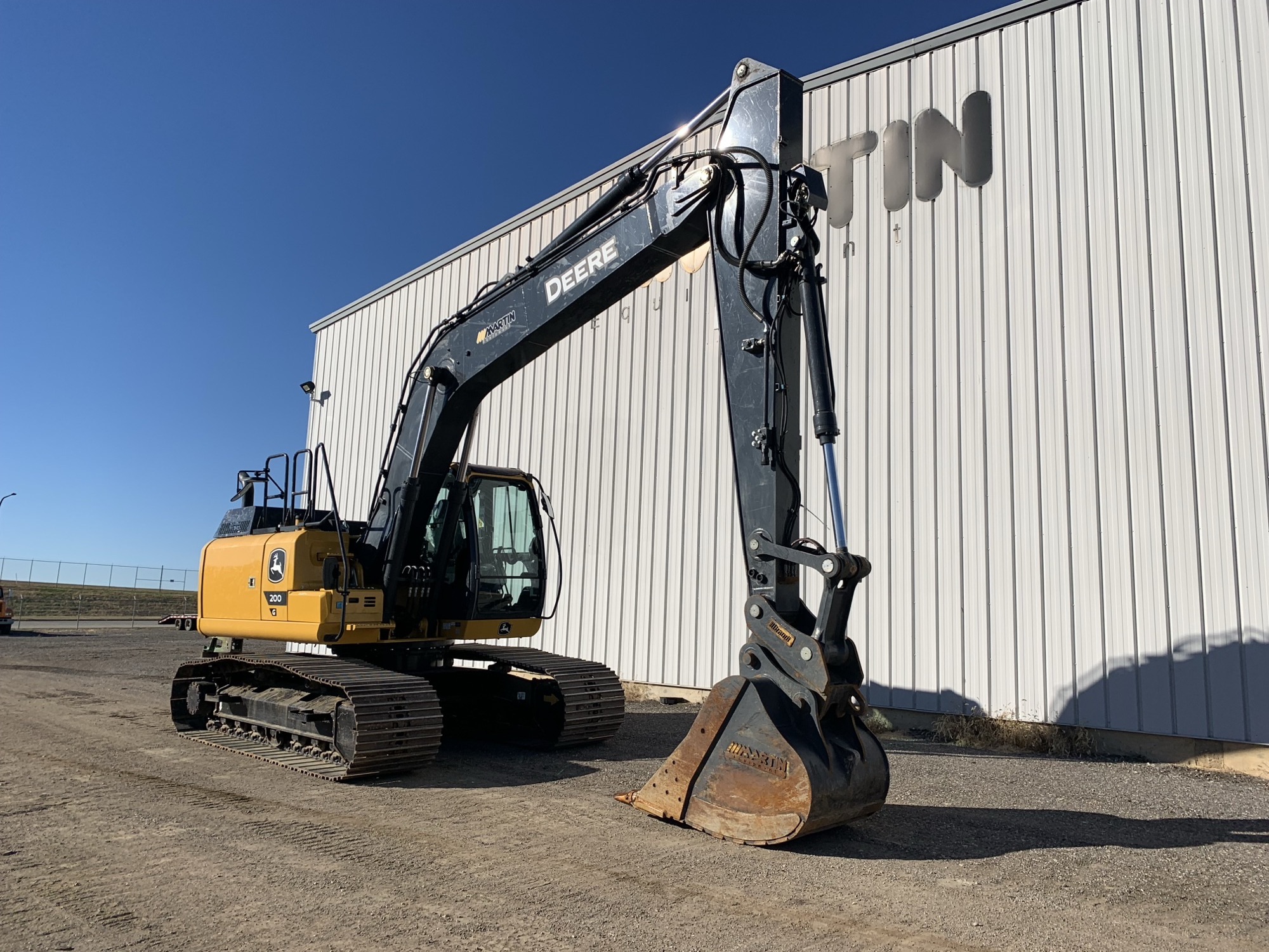 2023 John Deere 200 G Image 3