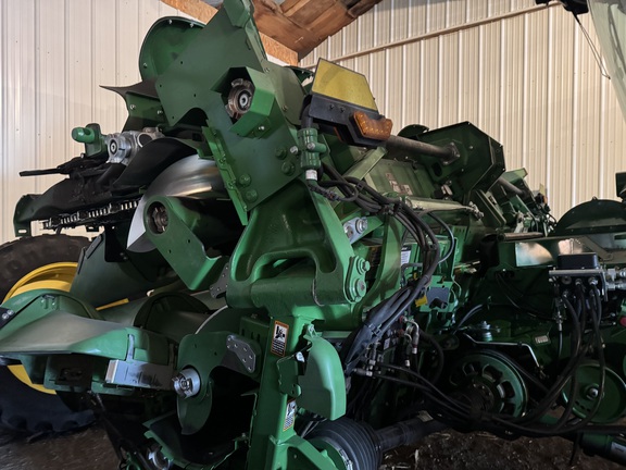  John Deere C12F