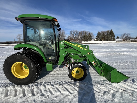 2024 John Deere 4066R - Photo5