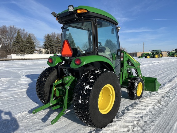 2024 John Deere 4066R - Photo6