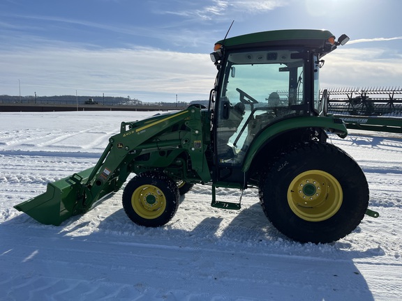 2024 John Deere 4066R - Photo9