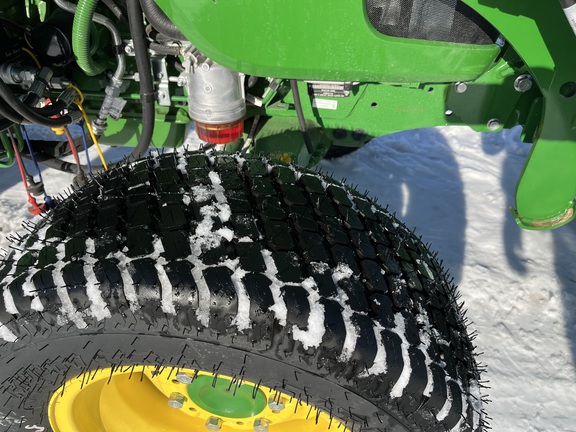 2024 John Deere 4066R - Photo13