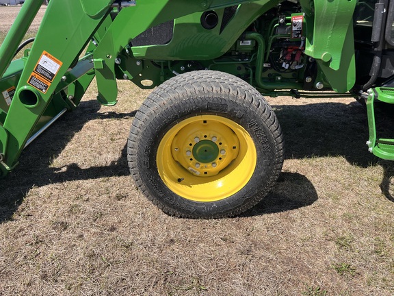 2024 John Deere 4066R - Photo10