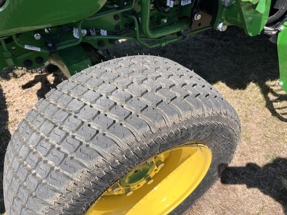 2024 John Deere 4066R - Photo12