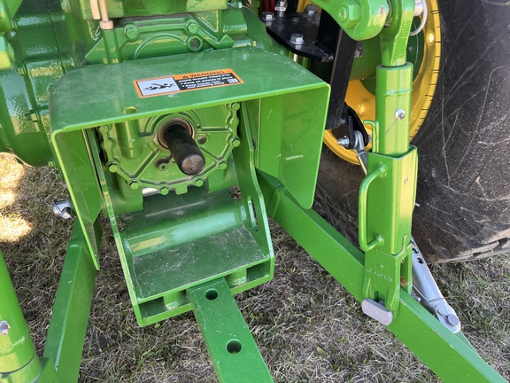 2024 John Deere 4066R - Photo26