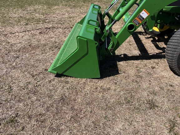 2024 John Deere 4066R - Photo34