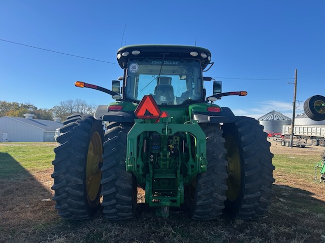  2020 John Deere 8370R at Heritage Tractor in Brimfield, IL