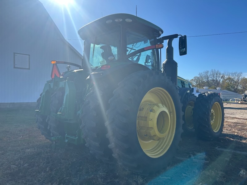  2020 John Deere 8370R at Heritage Tractor in Brimfield, IL