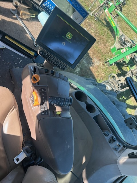  2020 John Deere 8370R at Heritage Tractor in Brimfield, IL