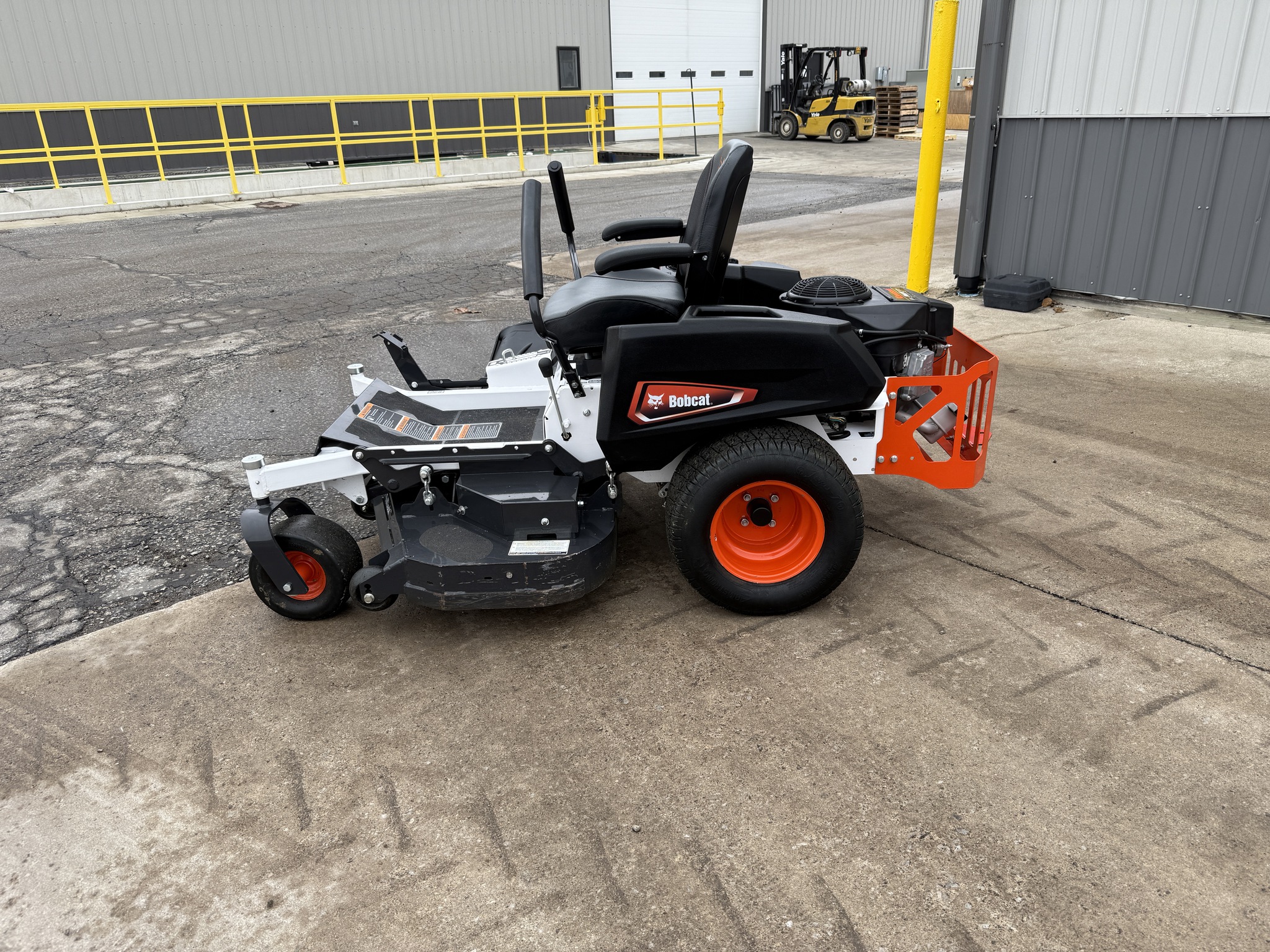 2023 Bobcat ZT2000 Image 3